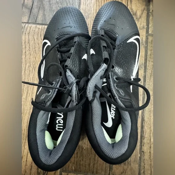 Nike Black Hyperdiamond 4 Softball Cleats Women - Picture 2 of 6